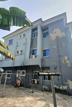 12bdrm Block of Flats in Amechi Primary Sch., Port-Harcourt for sale