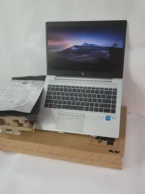 New Laptop HP EliteBook 840 G4 8GB Intel Core i5 SSD 1T