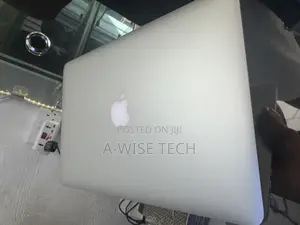 Laptop Apple MacBook Pro 2015 16GB Intel Core I5 SSD 256GB