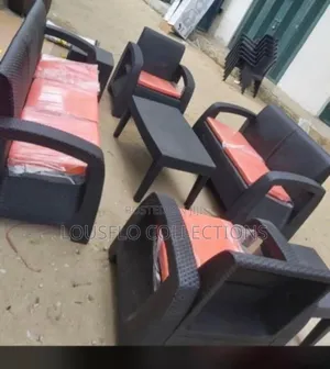 Quality 7 Seaters Plastic Ranta With Cushion