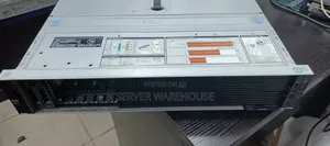 Server Dell PowerEdge R740 32GB Intel Xeon HDD 1T