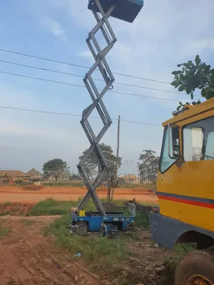 12 Meters Electric Scissors Lift