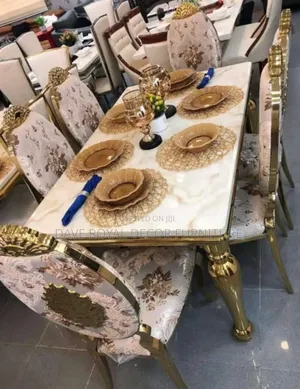 Quality Marble Top Dinning Set by 6 Seaters