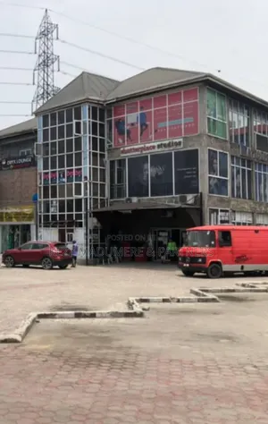 For Sale: Massive Multi Purpose Plaza on 5 Plots in Ph