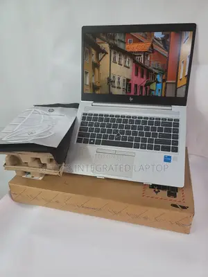New Laptop HP EliteBook 830 G7 12GB Intel Core i5 SSD 256GB