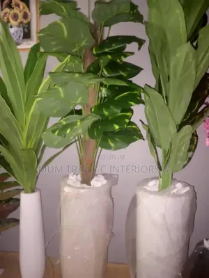 Artifcial Flower With Vase