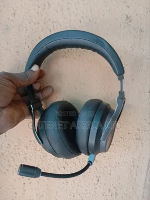 Corsair Virtuoso RGB Wireless Xt Bluetooth Gaming Headset