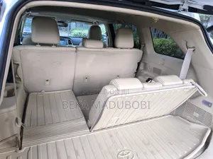 Toyota Highlander XLE 4x4 V6 (3.5L 6cyl 8A) 2017 White