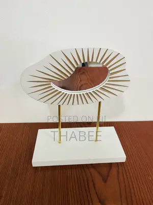 Decorative White Miniature Mirror Stand
