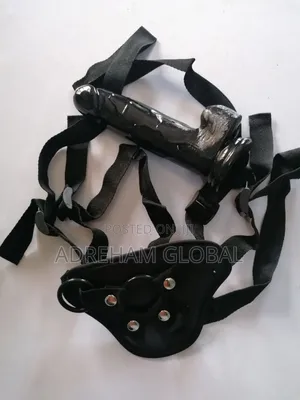 8 Inches Dildo With Strap Black