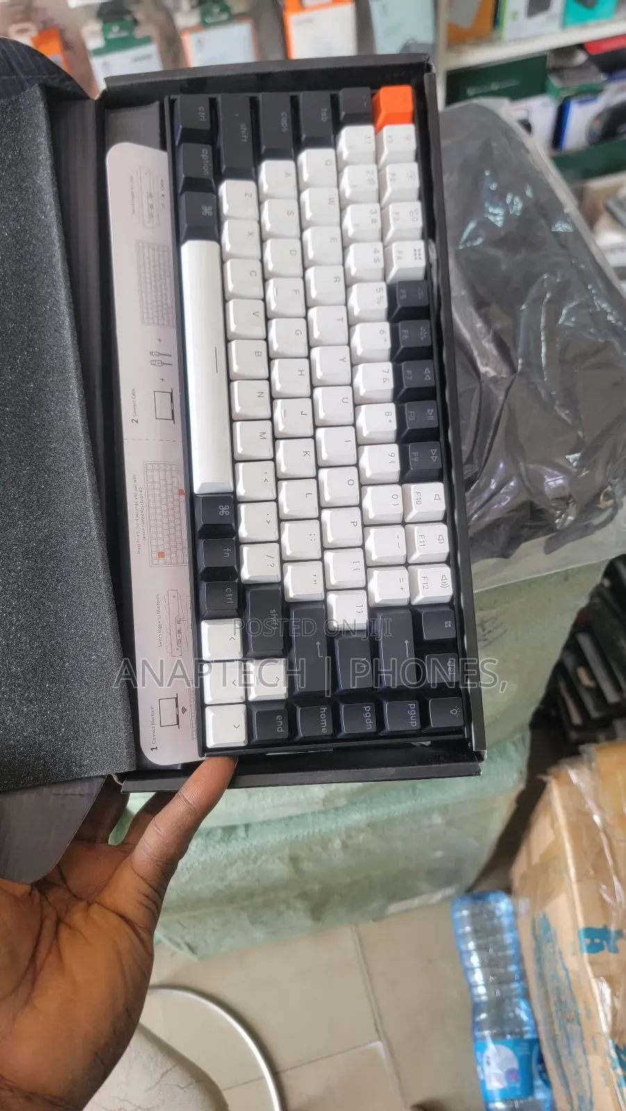 Keychain a Tactile Compact Wireless Mechanical Keyboard