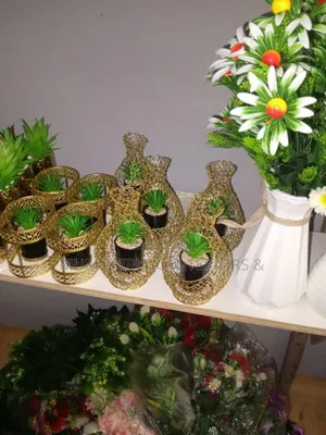 Gold Design Flowers.