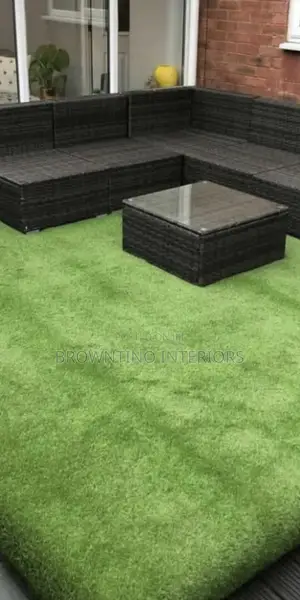 Artificial Turf or Carpet Grass<Spanish>