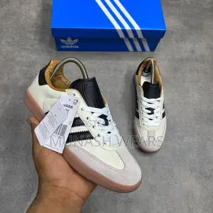 Addidas Sneakers