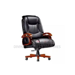 Office Chair. Executive Boss Office Chair Recline