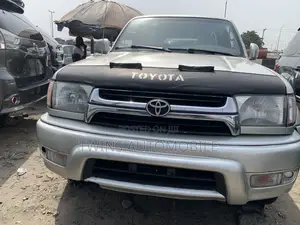 Toyota 4-Runner 2002 Silver