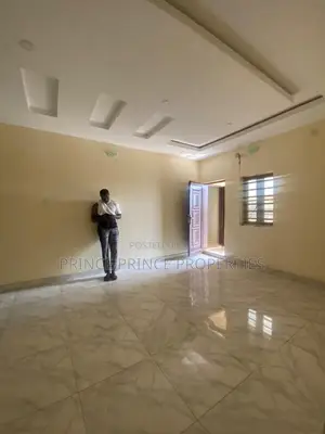 Furnished 2bdrm Block of Flats in Surulere for rent