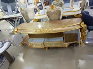 Royal Tv Stand