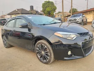 Toyota Corolla 2014 Black