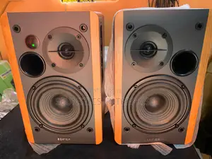 Quality Edifier Studio Monitor (Speaker)