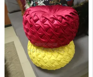 2 PCS Round Throw Pillows
