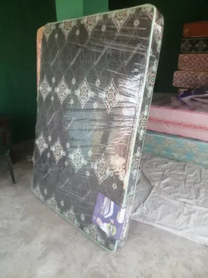 Promo Ogun! Buy 4.5ft by 6ft By6'' Semi-Orthopedic Mattress