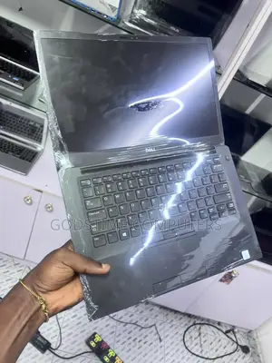 New Laptop Dell Latitude 7480 16GB Intel Core I7 SSD 256GB