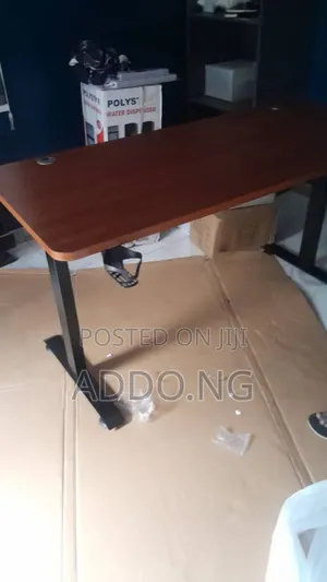 Brown Top Electric Adjustable 1.6 Meter