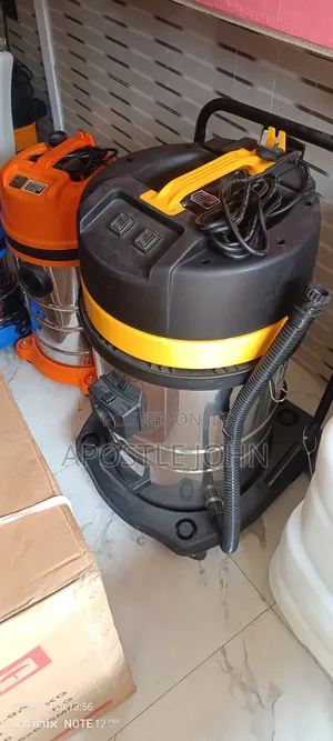 Wet and Dry Vacuum Cleaner