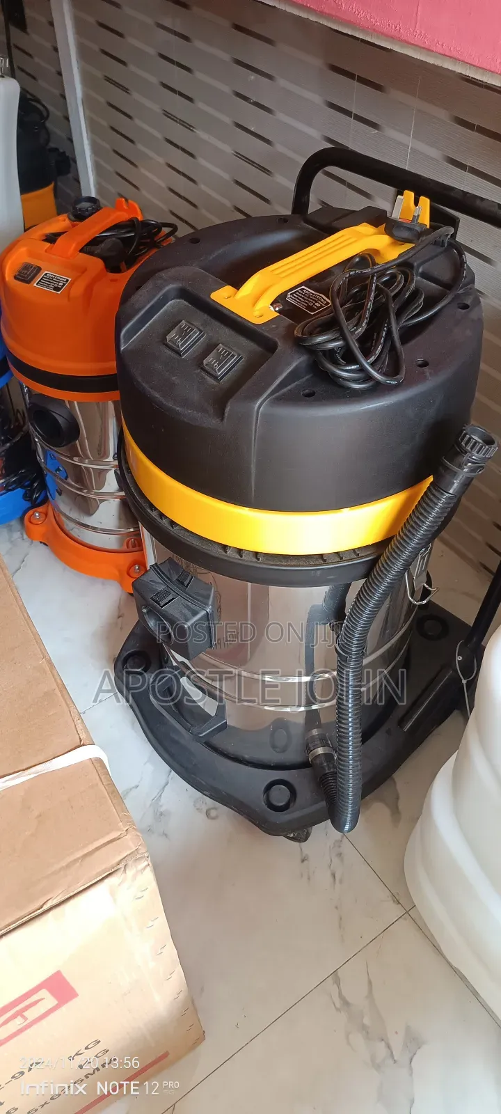 Wet and Dry Vacuum Cleaner