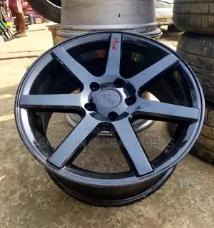 17 Inches Pure Black Alloyed Wheel