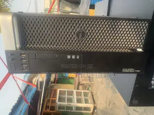 Desktop Computer Dell Precision 7810 64GB Intel Xeon SSD 512GB