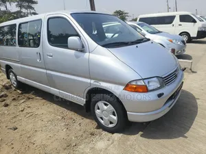 Toyota HiAce 2004 Grey