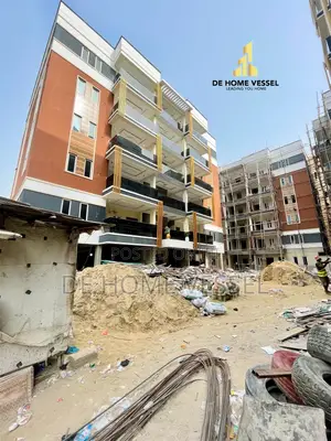 2bdrm Block of Flats in Lekki Phase 1 for sale