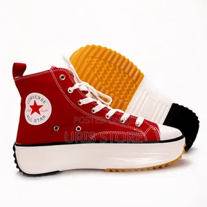 Converse Runstar Sneakers