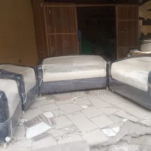 Full Foamy Bucket Chair