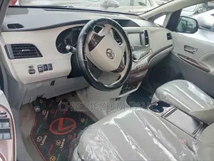 Toyota Sienna XLE 7 Passenger Mobility 2012 Gray