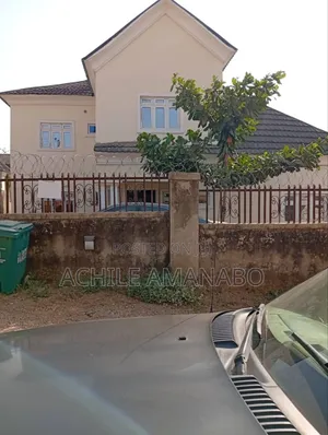 5bdrm Duplex in Goshen, Pyakasa for sale