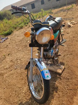 Bajaj Boxer 100 2022 Red
