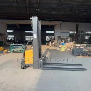 Semi-Electric Stacker 2tonsx1,6m