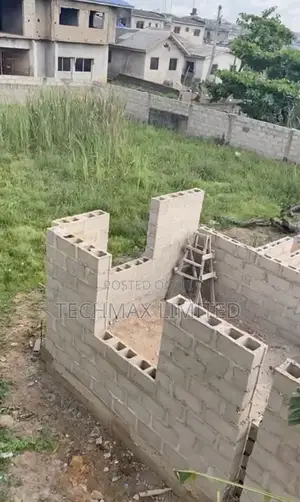 Building On Full Plot Of Land (Registered Survey)