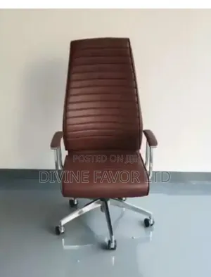Executive Office Chair Swivel in Brown Colour.