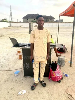 Am a Young Dj Who's Shop Got Burnt Last Year.