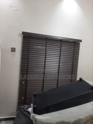 Top Notch Wooden Blind
