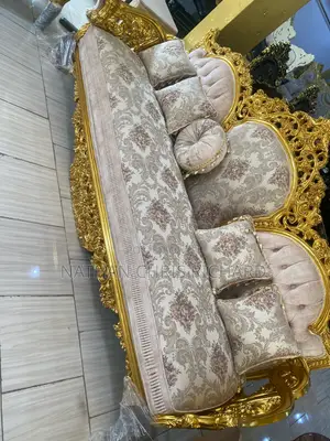 High Quality Royal Luxury Stock Sofa