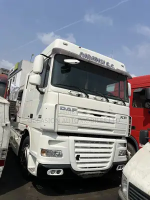 DAF Head Truck