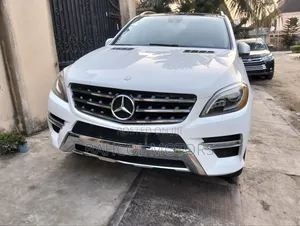Mercedes-Benz M Class ML350 4MATIC 4dr SUV AWD (3.5L 6cyl 7A) 2015