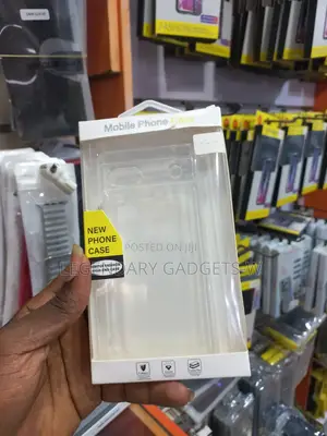 Google Pixel 8 Transparent Case