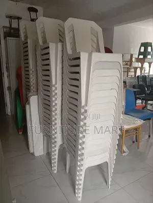 Plastic Chairs With Plastic Legs