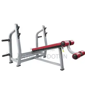 Commercial Weight Bench
